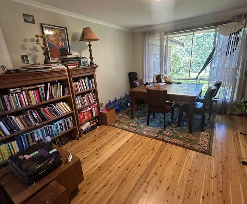 Room in a share house