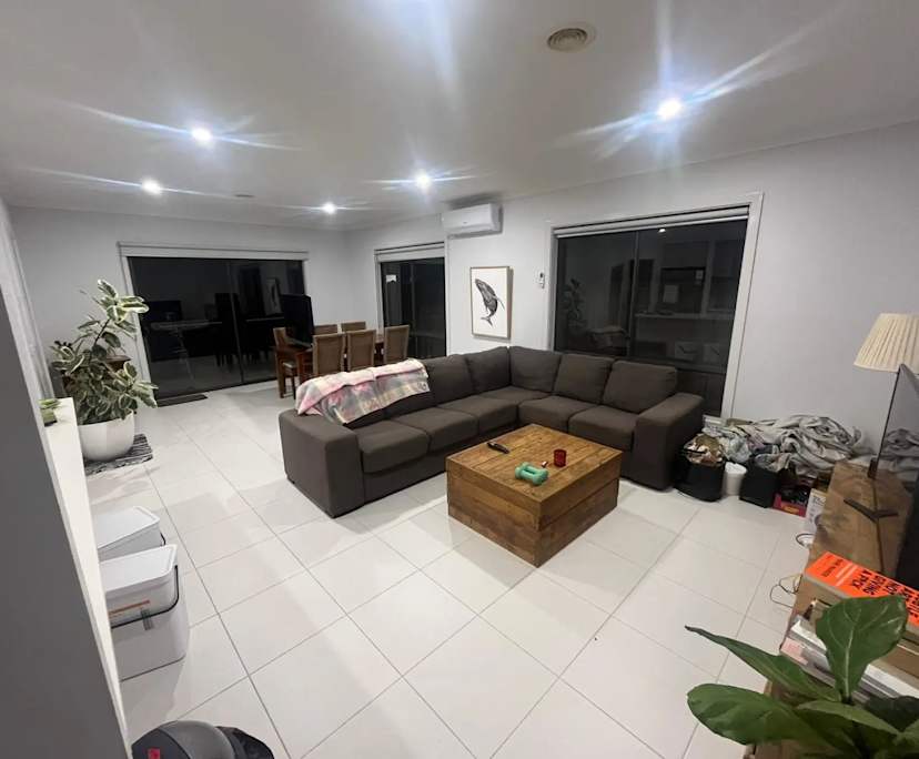 propertyImage