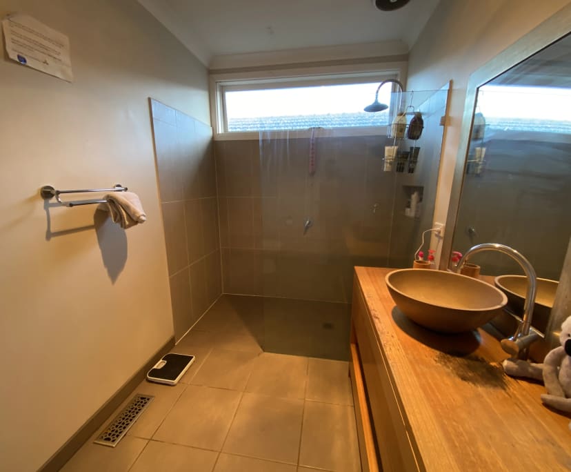 $295, Share-house, 3 bathrooms, Burwood VIC 3125