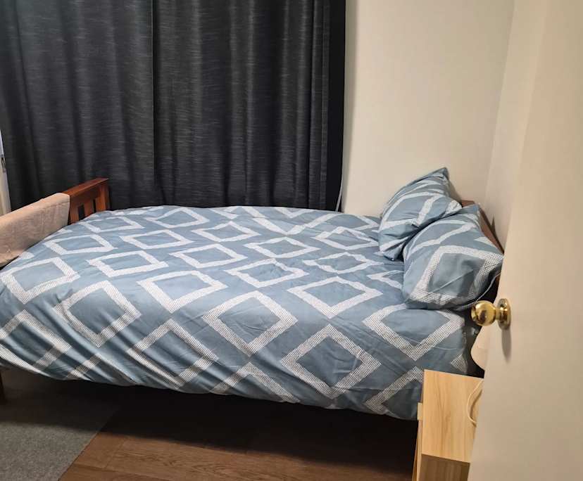 Room in a share house