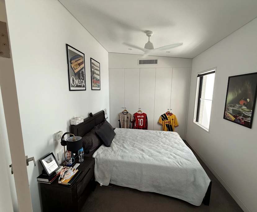 Room in a share house