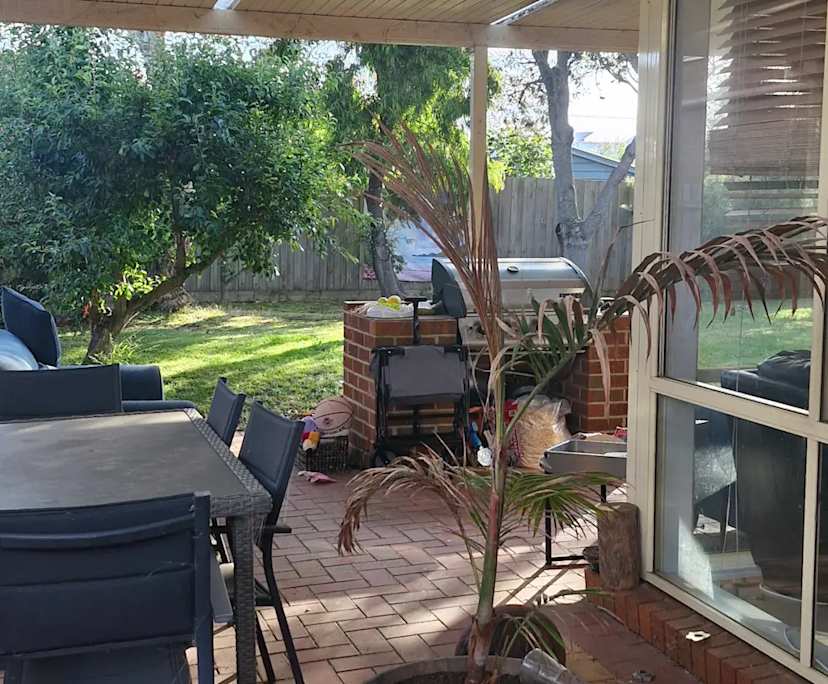 Room in a share house