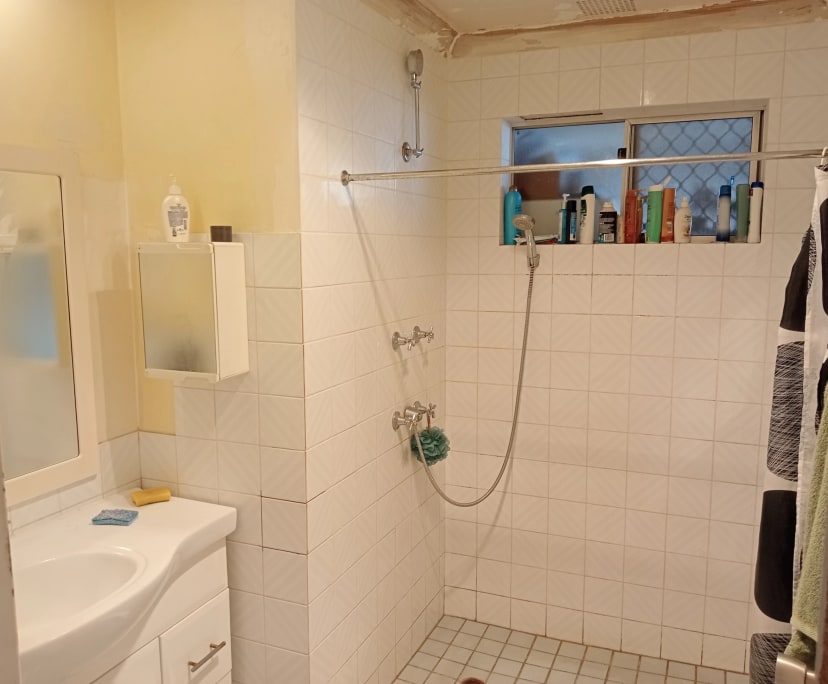 $199, Homestay, 4 bathrooms, Innaloo WA 6018