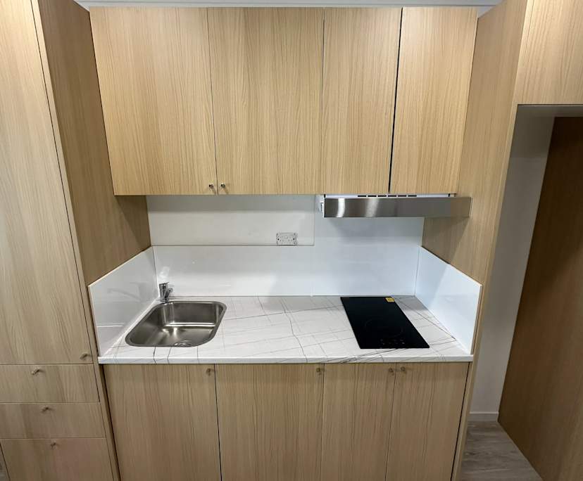 $650, Flatshare, 2 bathrooms, Broadbeach Waters QLD 4218