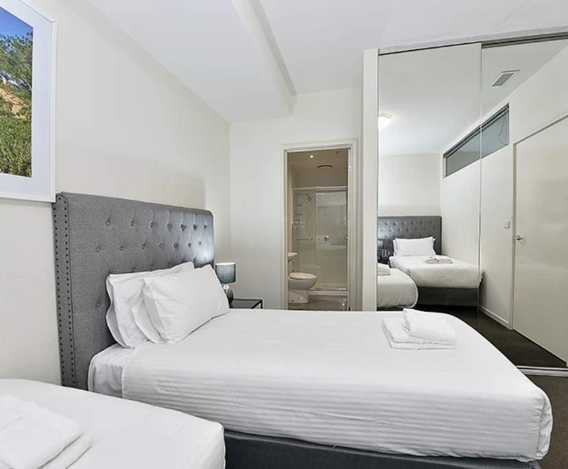 $845, 1-bed, 1 bathroom, Melbourne VIC 3000