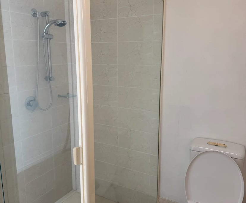 $250, Share-house, 5 bathrooms, Robina QLD 4226