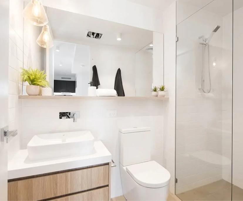 Furnished room with own bathroom