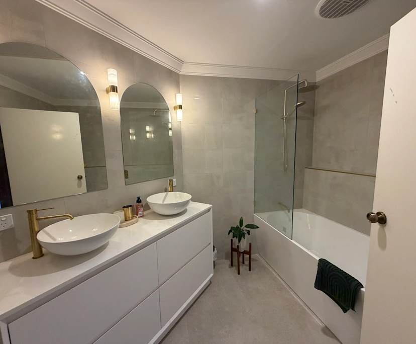 Room in a share house