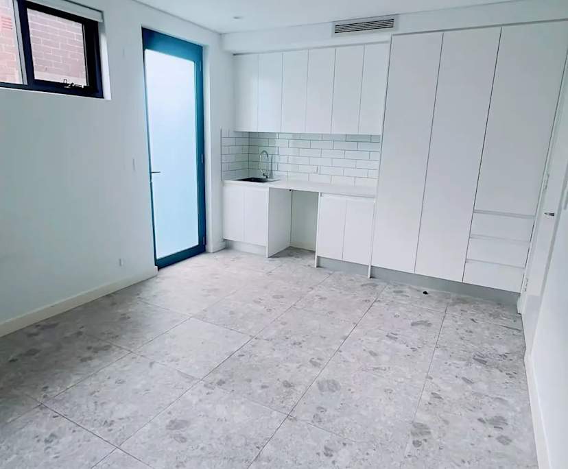 Room with ensuite in a share house