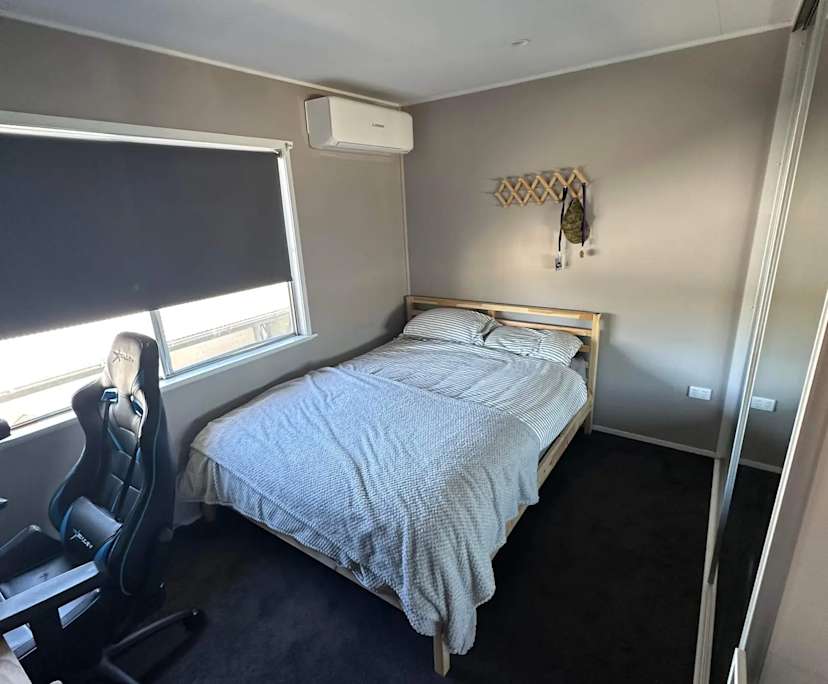 $250, Share-house, 3 bathrooms, Raceview QLD 4305