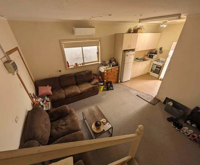 Room in a share house