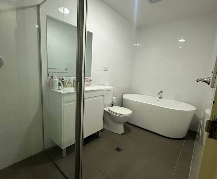 Furnished room with own bathroom