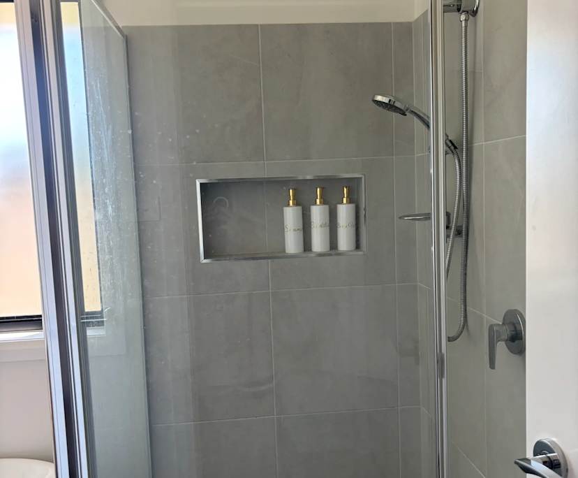 Furnished room with own bathroom