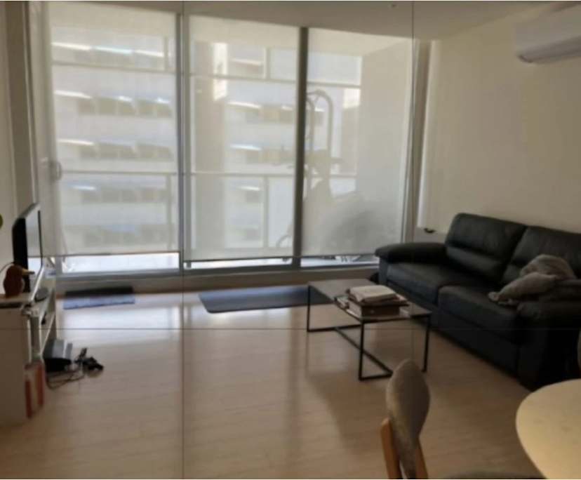 Furnished room in a flatshare