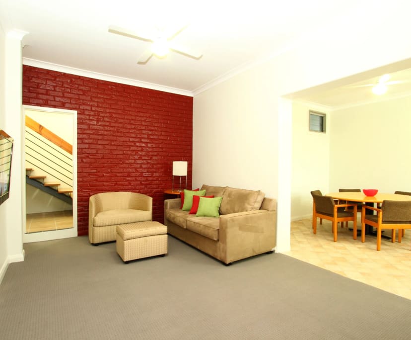 $250, Share-house, 6 bathrooms, Tighes Hill NSW 2297