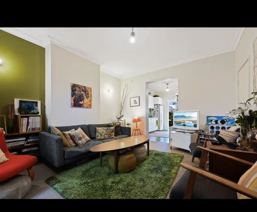 Room in a share house