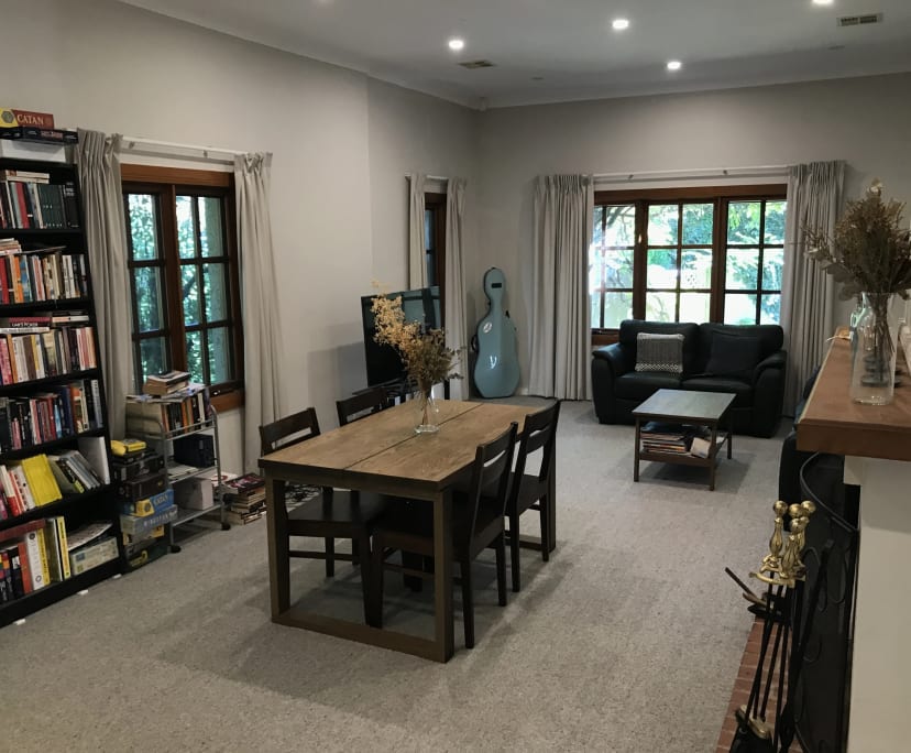 Room for Rent in Barton, Canberra 305, Unfurnishe...