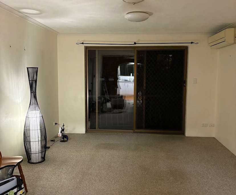 Unfurnished room in a flatshare