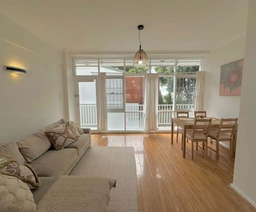 Whole property with 2 rooms for rent