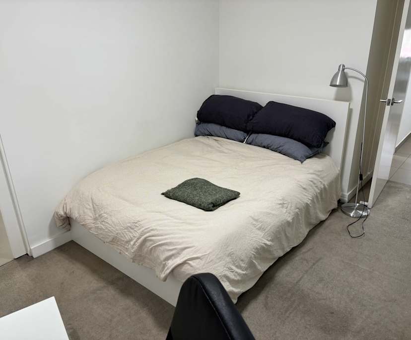 Furnished room with own bathroom