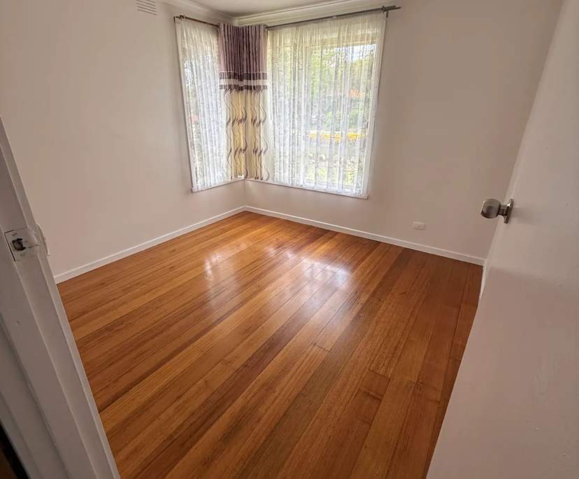 Unfurnished room with own bathroom