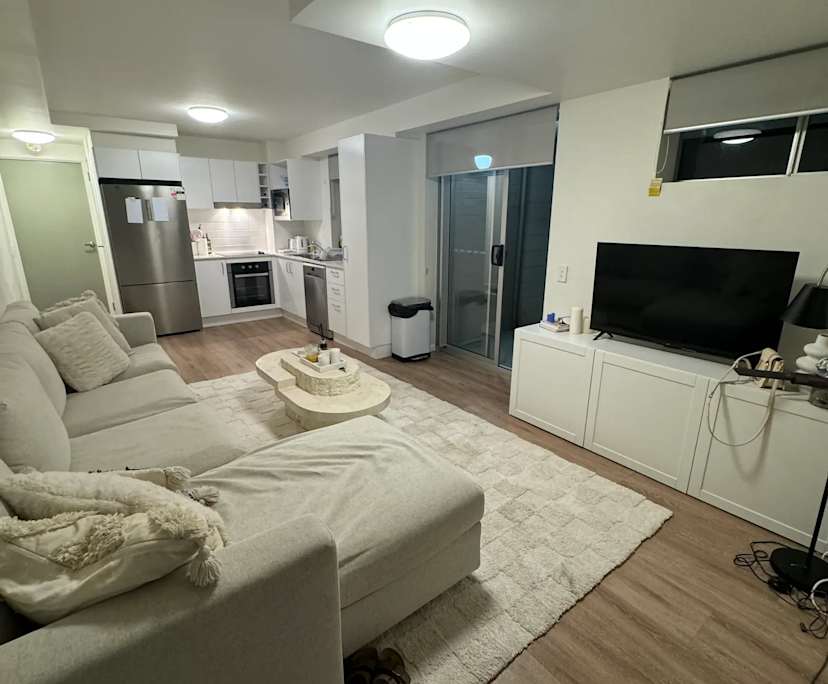 Unfurnished room with own bathroom