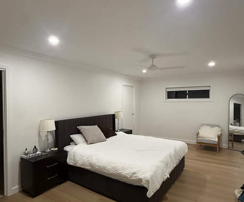 Room with ensuite in a share house