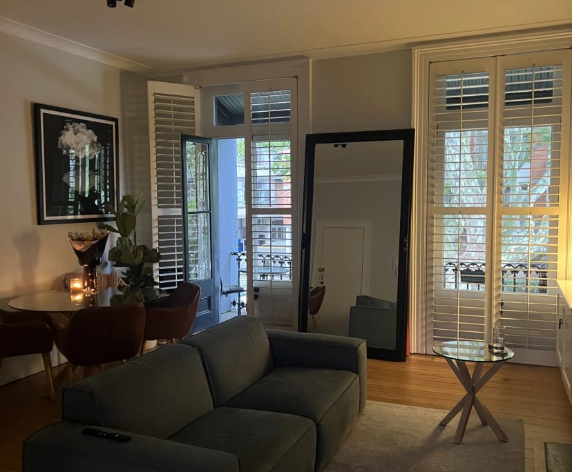 Furnished room in a flatshare