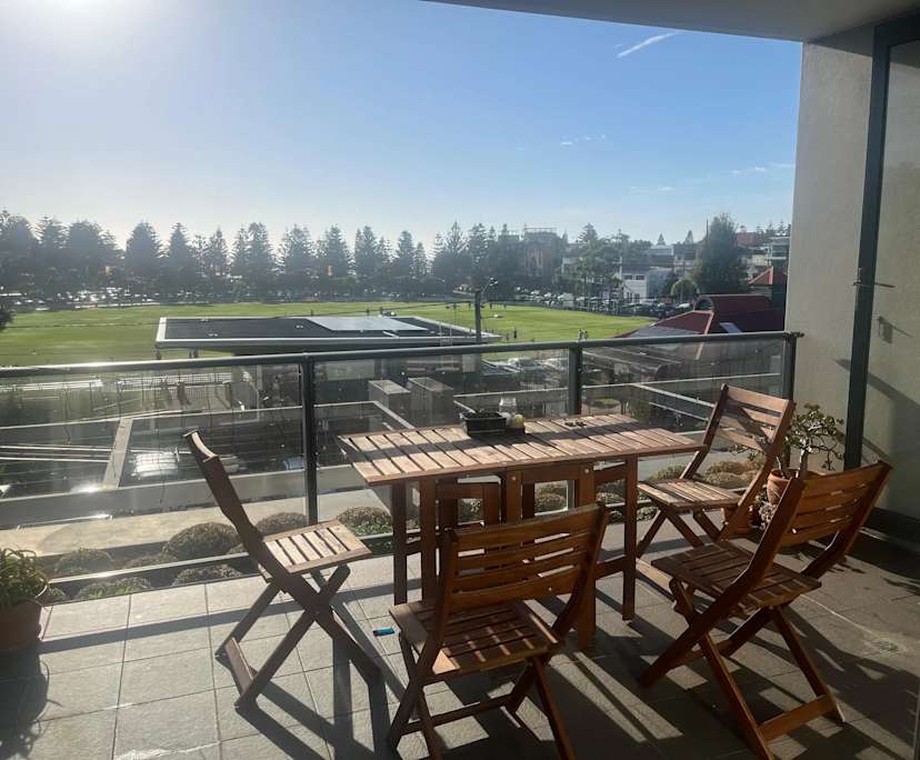 Unfurnished room in a flatshare