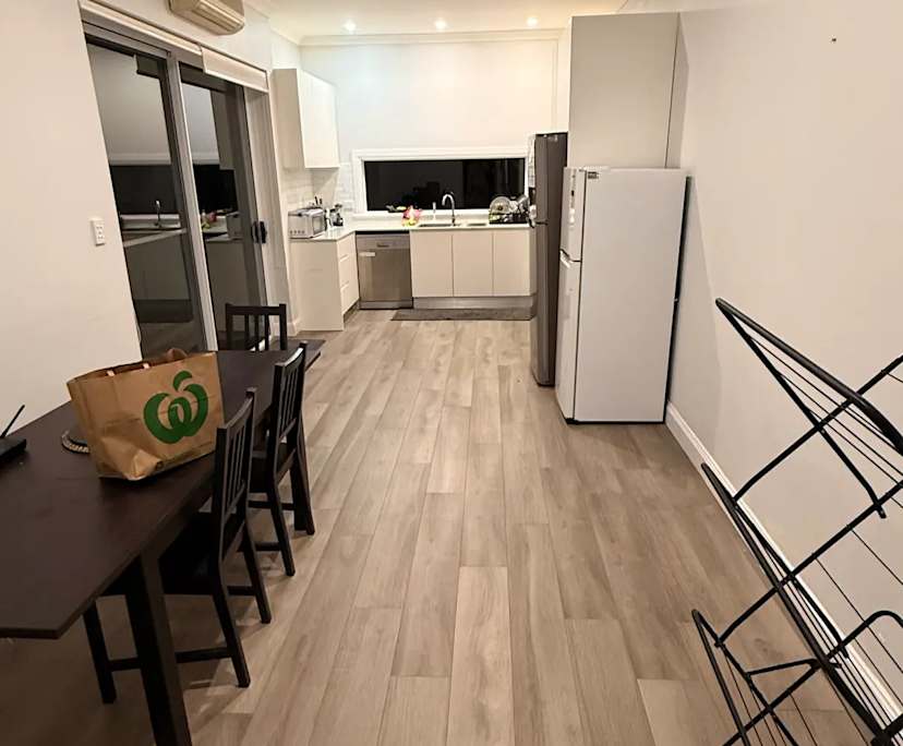 Room in a share house