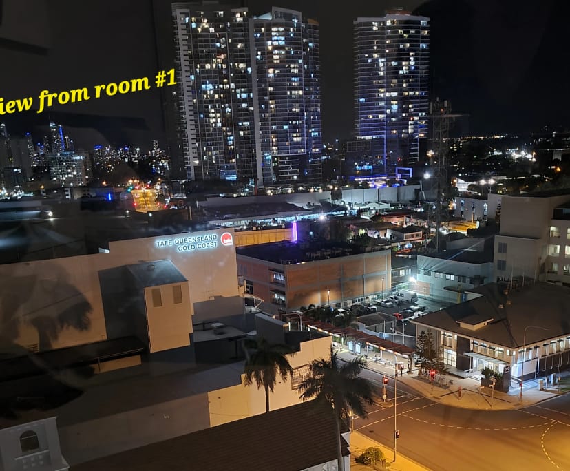 $490, Flatshare, 3 bathrooms, Southport QLD 4215