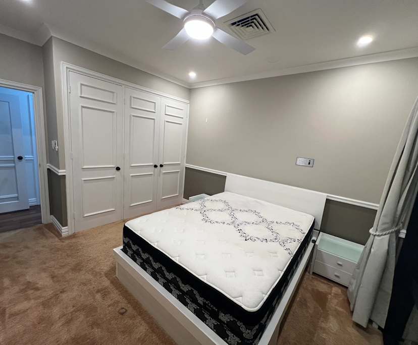 $300, Share-house, 6 bathrooms, Mariginiup WA 6078