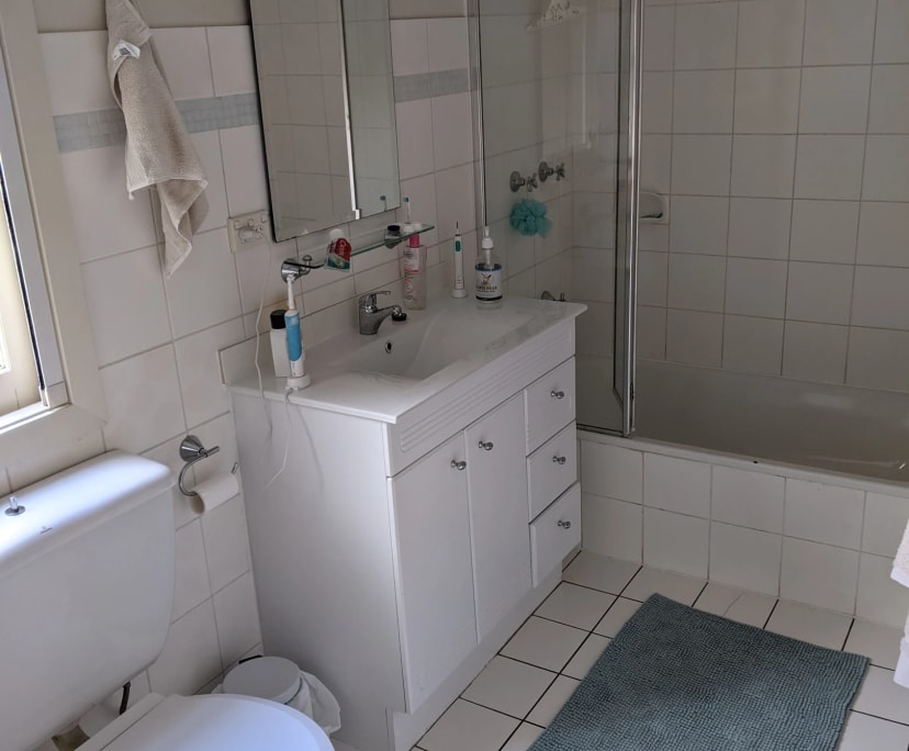 $235, Share-house, 3 bathrooms, East Brisbane QLD 4169