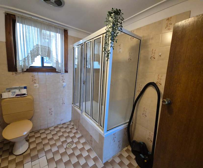 $310, Share-house, 6 bathrooms, Hurstville NSW 2220