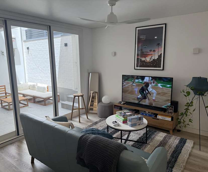 Room in a share house