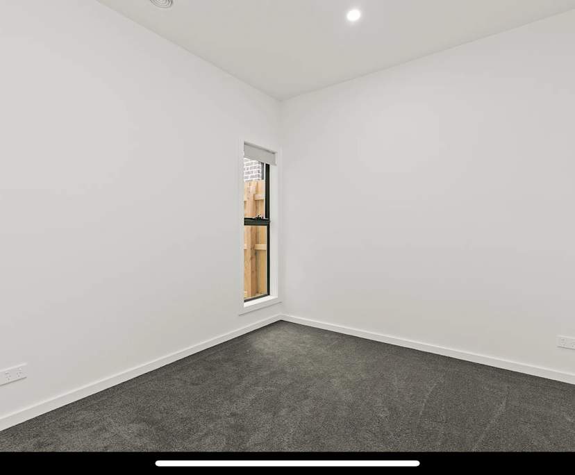 Unfurnished room in a share house