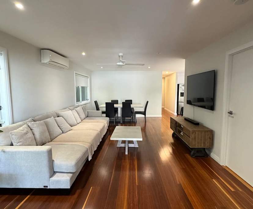 $420, Share-house, 4 bathrooms, Miami QLD 4220