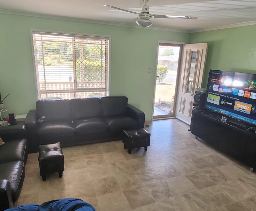 Room for Rent in Morayfield, Brisbane 200, Furnis...