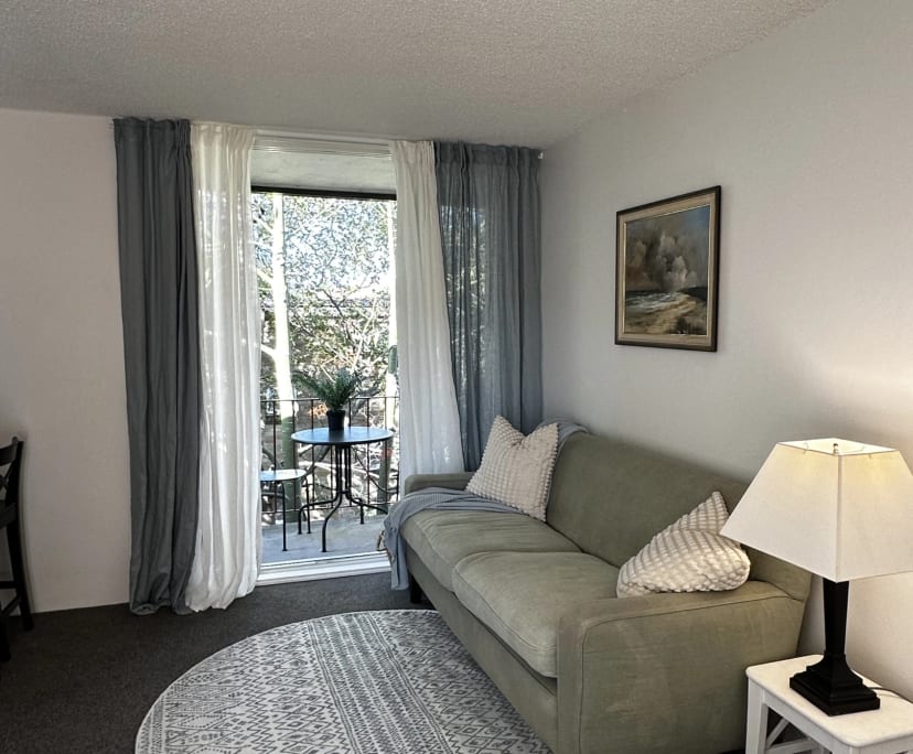 Furnished room studio flat for rent