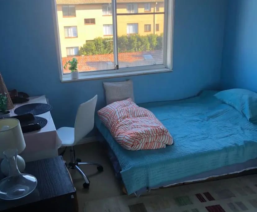 Furnished room in a flatshare