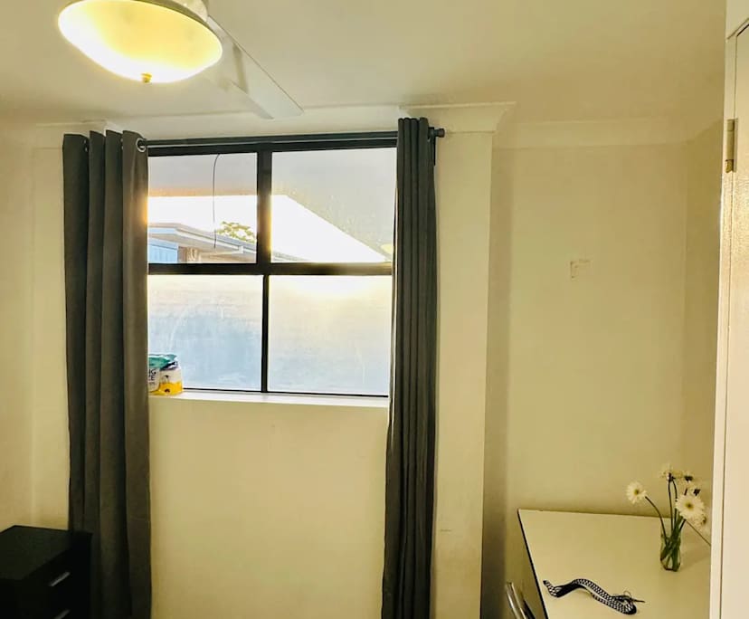 Furnished room in a flatshare