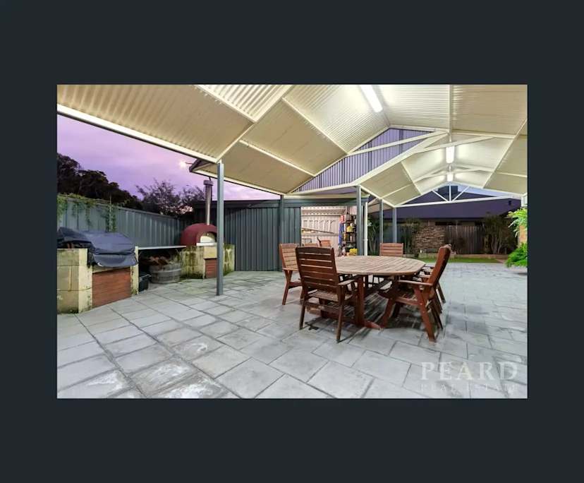 Room in a share house