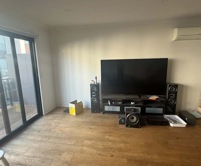 Furnished room with own bathroom