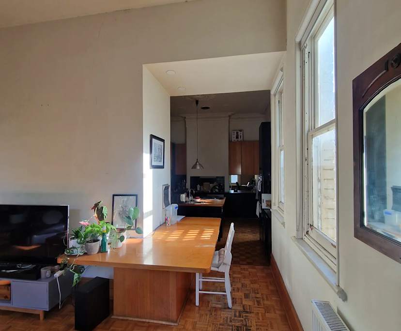 Furnished room in a share house