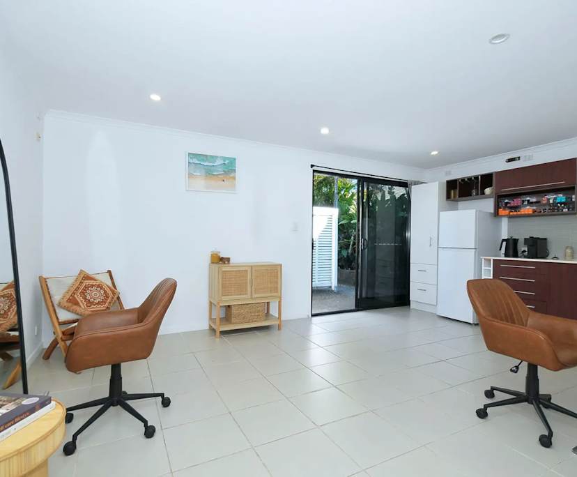 Room studio flat for rent