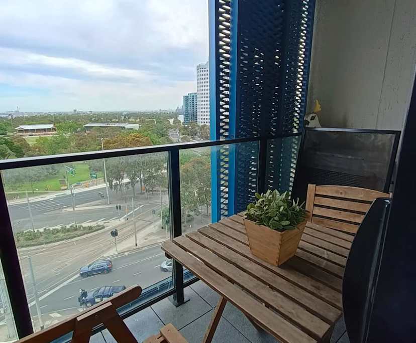 $1,250, Whole-property, 3 bathrooms, St Kilda VIC 3182