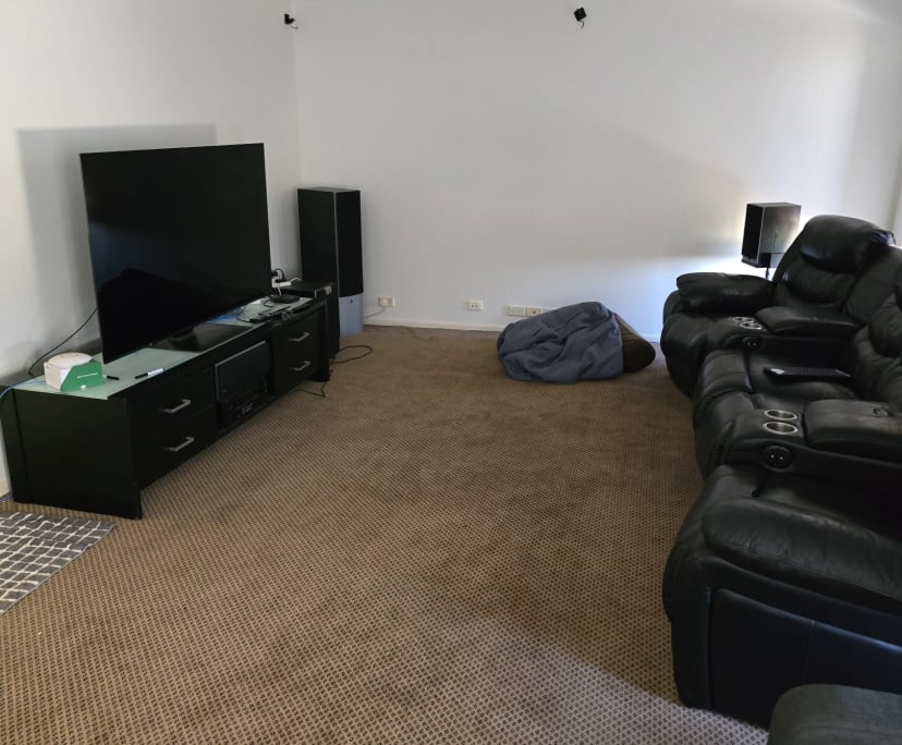 Room in a share house