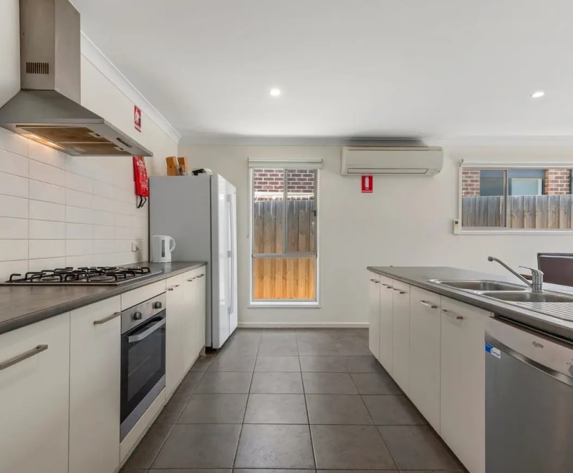 $175-200, Share-house, 4 rooms, Waurn Ponds VIC 3216, Waurn Ponds VIC 3216