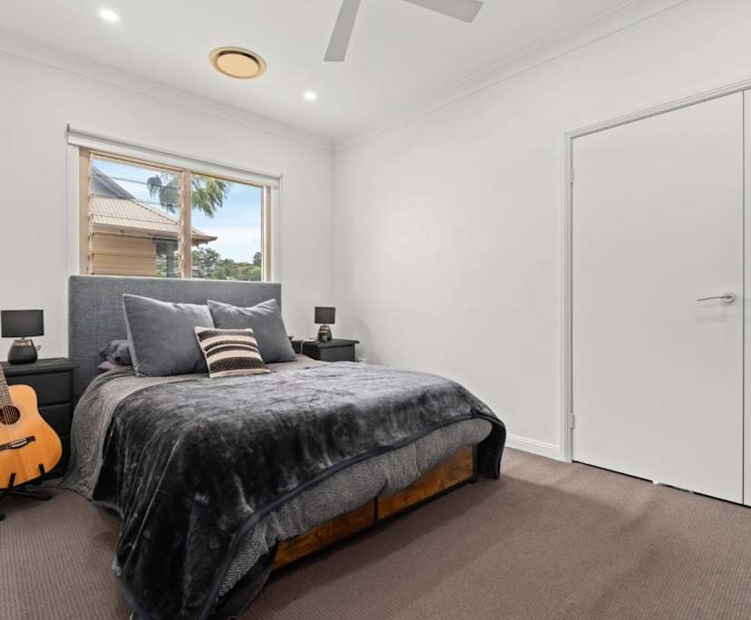 Unfurnished room with own bathroom