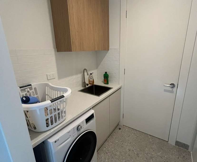 $300, Homestay, 4 bathrooms, Heidelberg Heights VIC 3081
